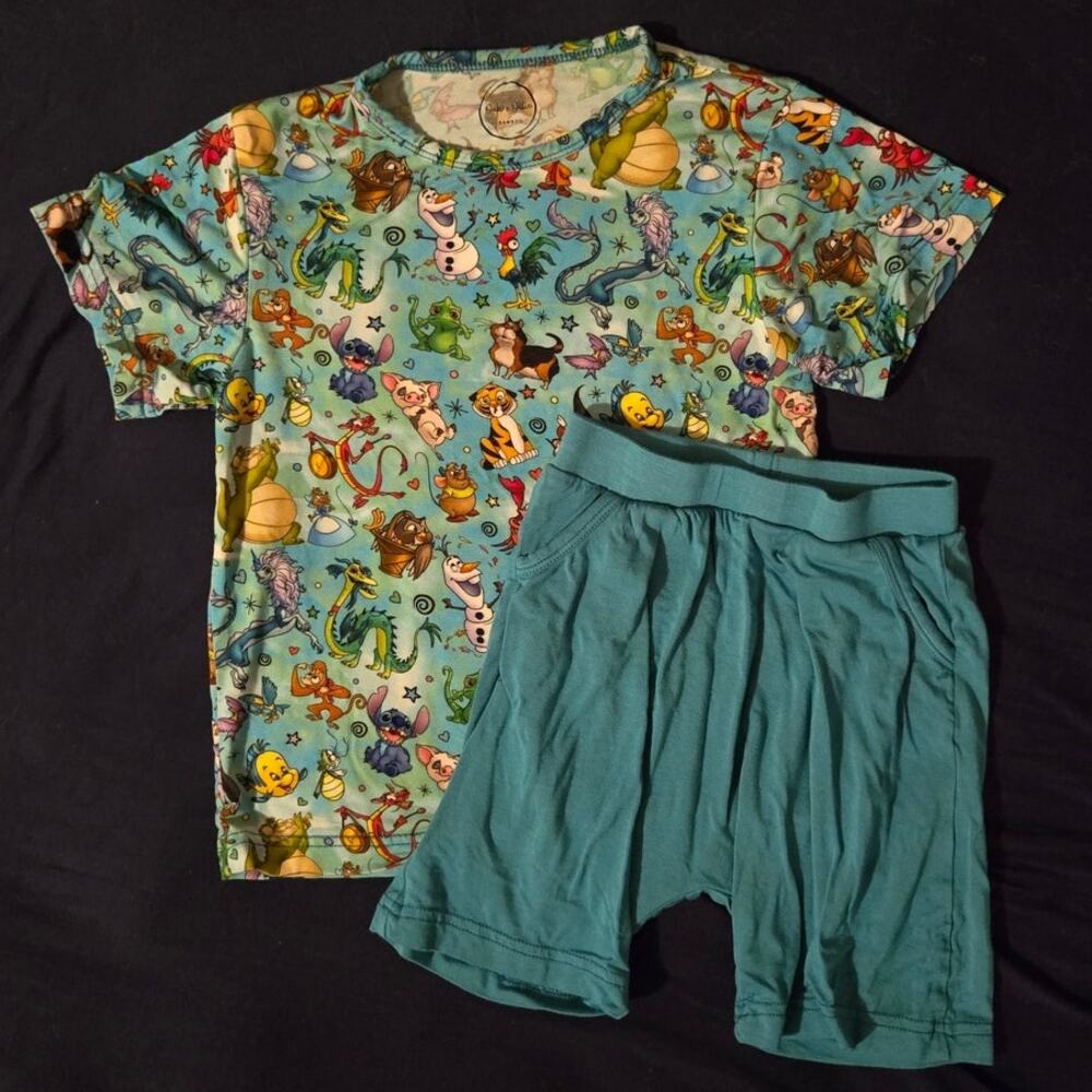 EUC Boutique 3T Oak & Ollie Sidekick Characters Daywear Set